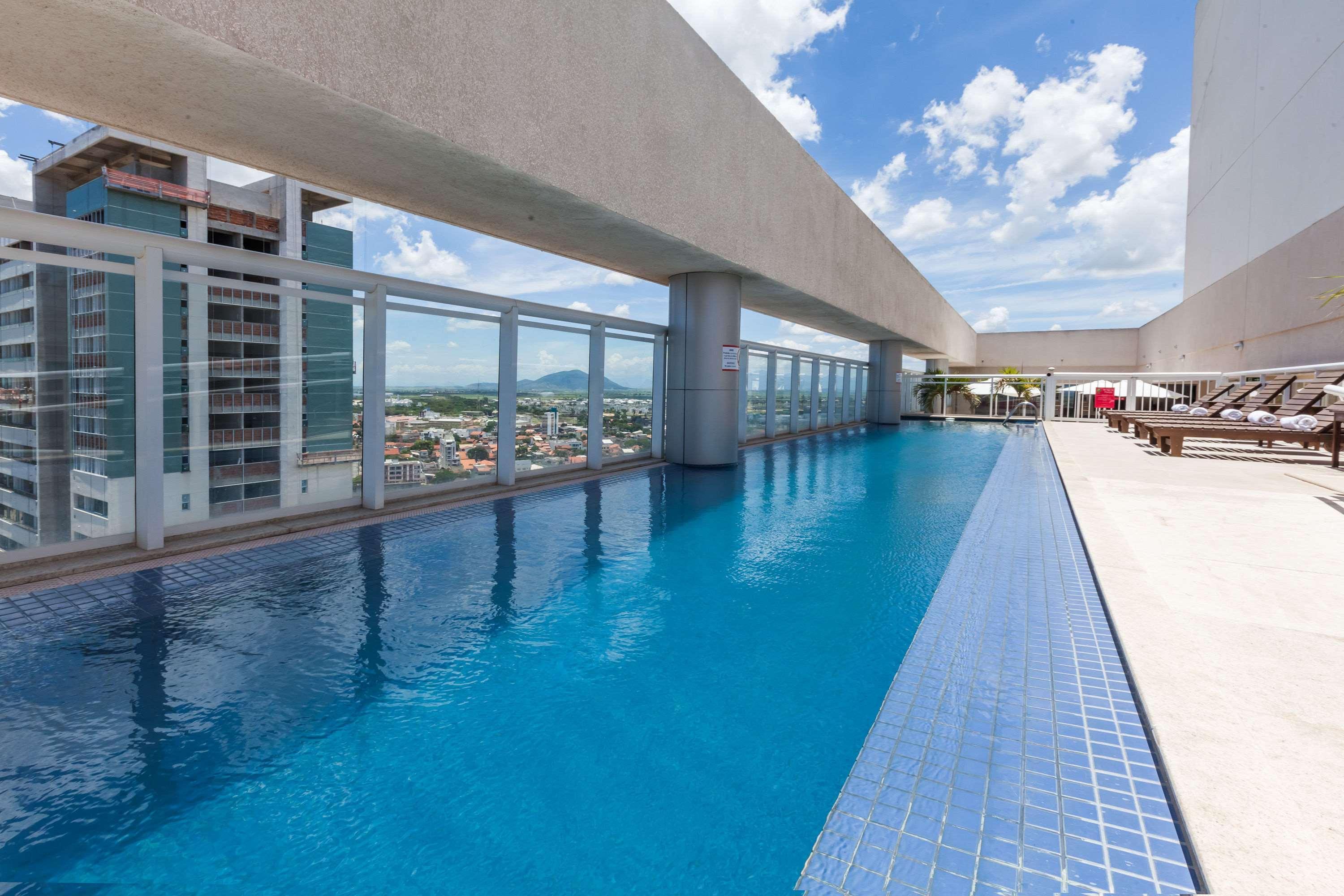 Ramada Hotel & Suites Campos Pelinca Campos dos Goytacazes Eksteriør billede
