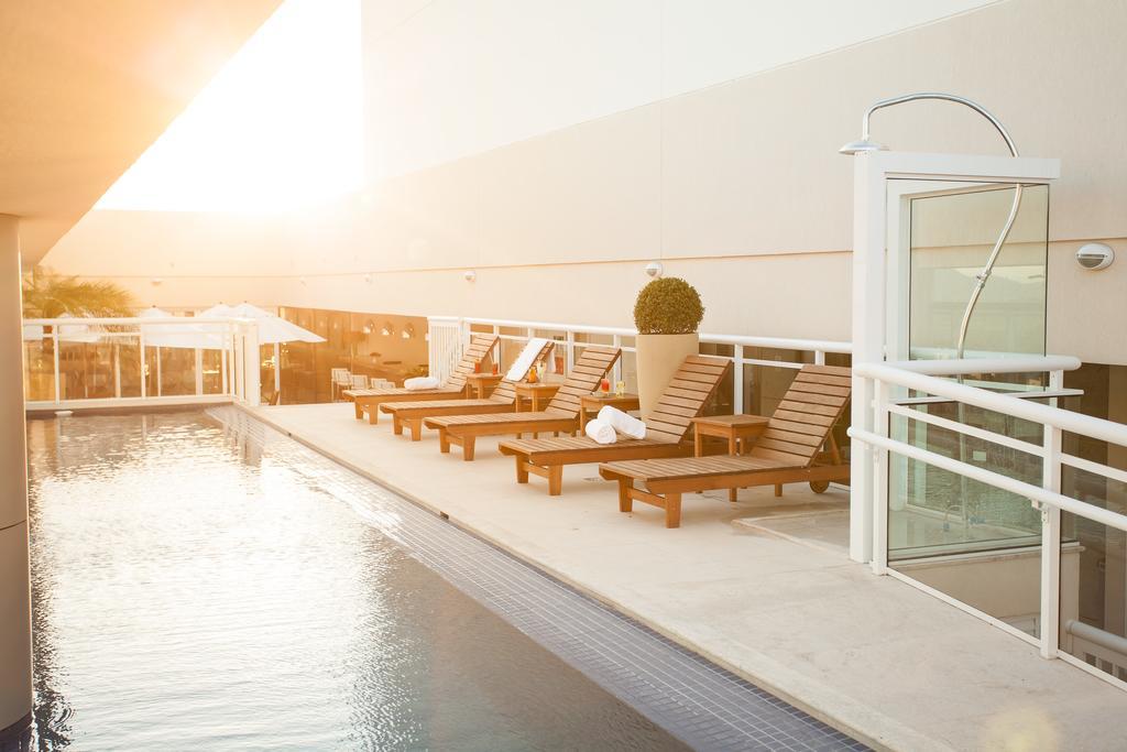 Ramada Hotel & Suites Campos Pelinca Campos dos Goytacazes Eksteriør billede